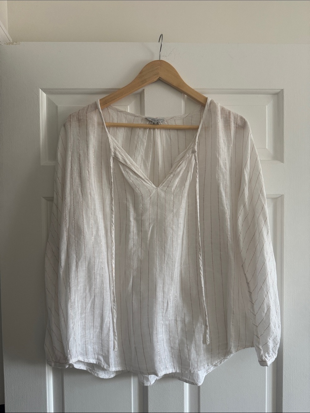 Lightweight White V-Neck Peasant Blouse